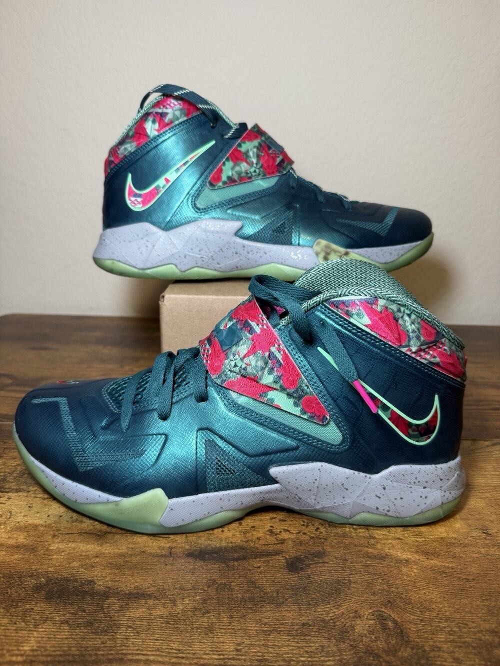 NIKE LEBRON ZOOM SOLDIER VII 7 POWER COUPLE SOUTH BEACH FLORAL SIZE 12